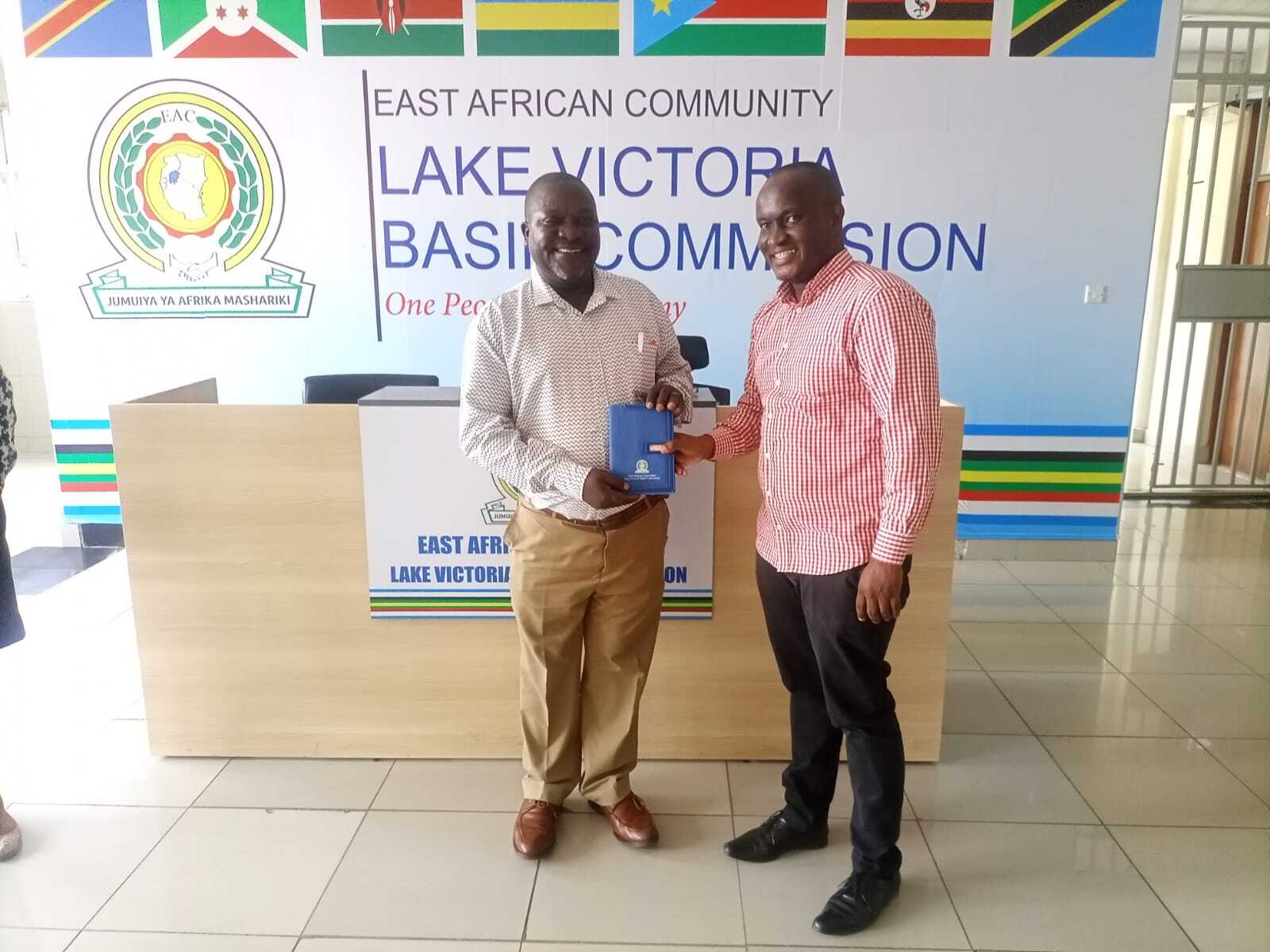 UNIVERITY OF NAIROBI AND LAKE VICTORIA BASIN COMMISSION HOLD TALKS